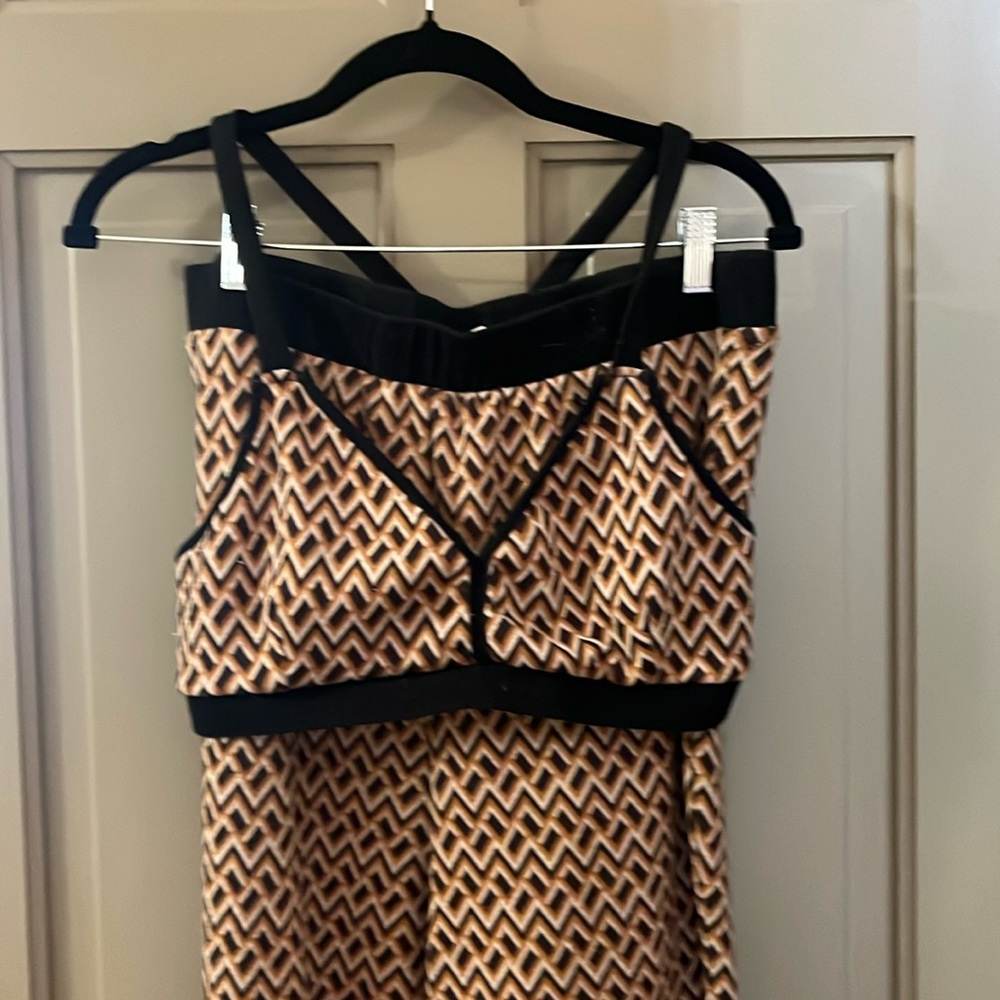 Main strip pants & bralette.
